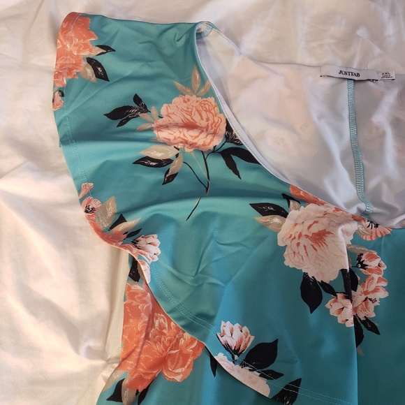 New with tags turquoise floral flounce blouse - Picture 4 of 6